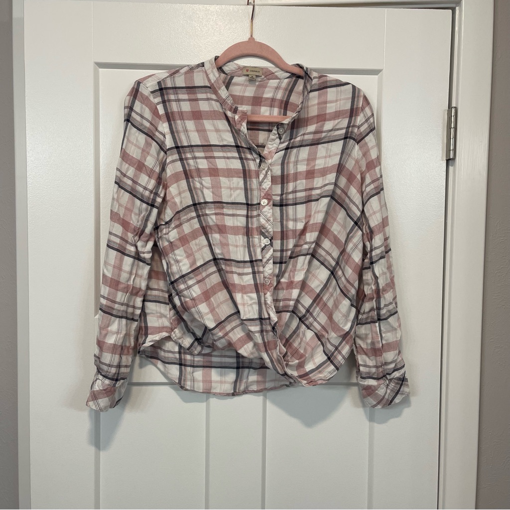 Knot-Front Button Down